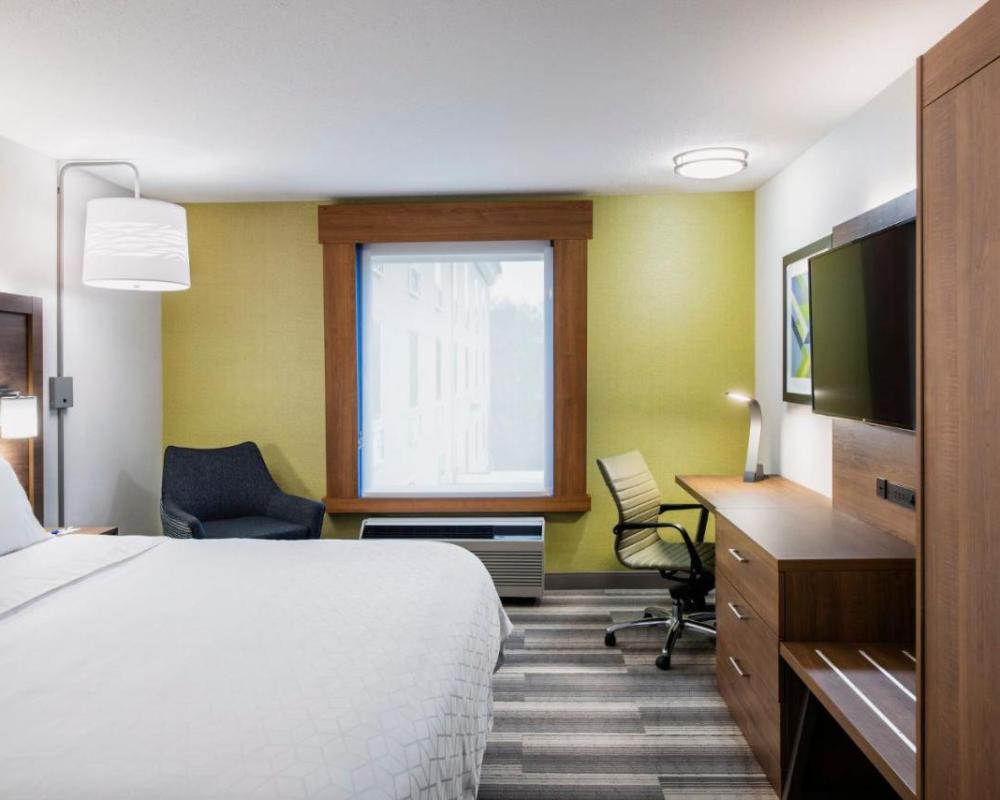 фото Holiday Inn Express Hotel & Suites Saskatoon, an IHG Hotel