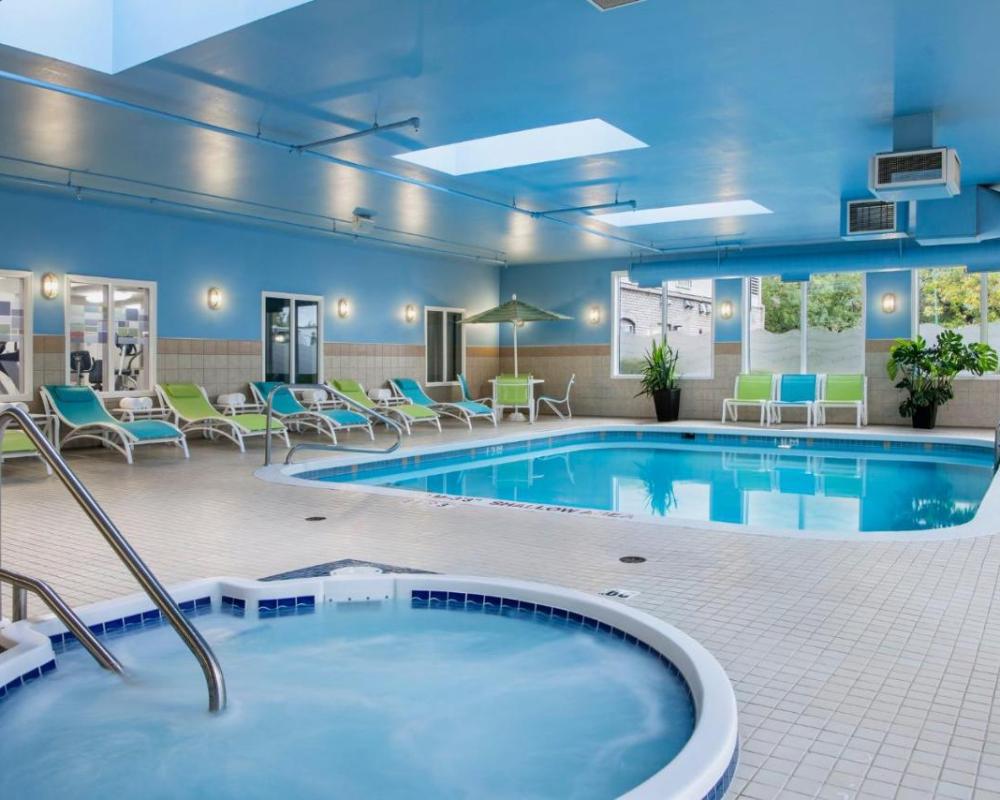 фото Holiday Inn Express Hotel & Suites Saskatoon, an IHG Hotel