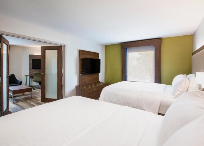 Holiday Inn Express Hotel & Suites Saskatoon, an IHG Hotel