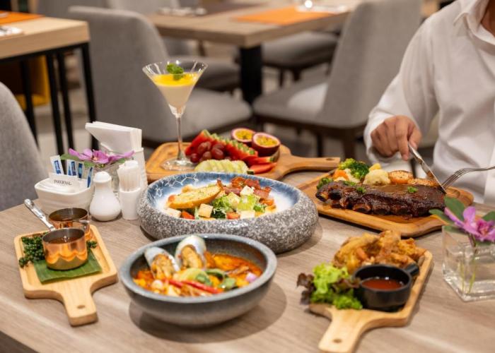 PARKROYAL Suites Bangkok - SHA Plus Certified