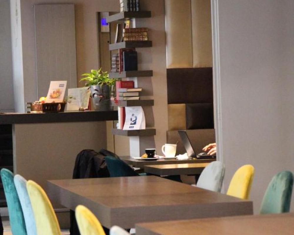 фото Kyriad Restaurant Centre Vichy