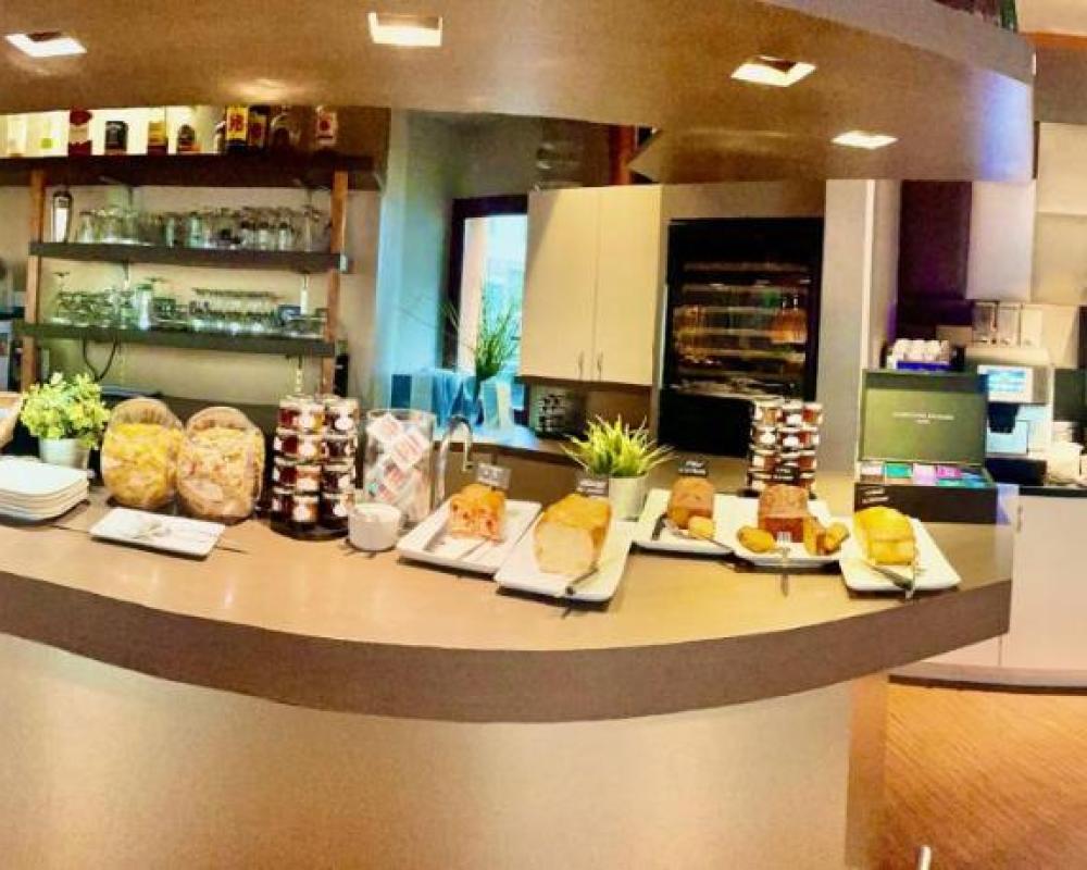 фото Kyriad Restaurant Centre Vichy