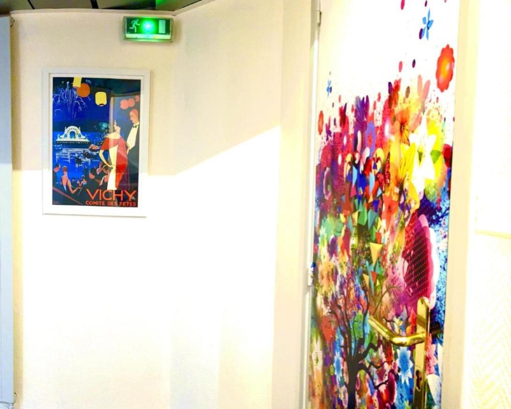 фото Kyriad Restaurant Centre Vichy