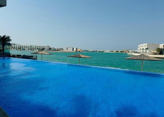 Dragon Hotel And Resort
