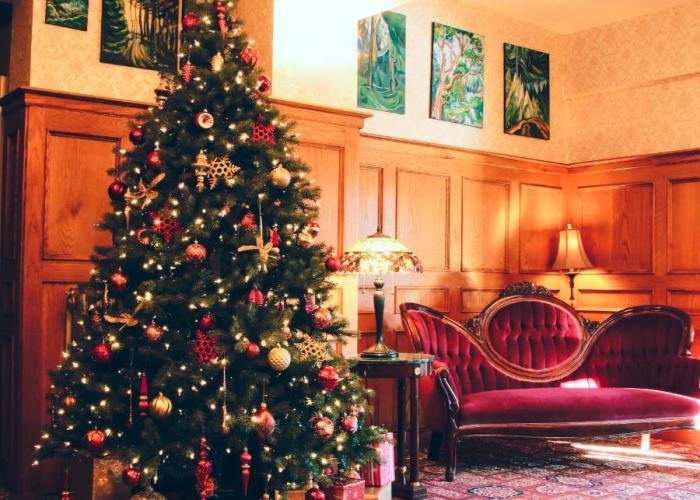 James Bay Inn Hotel, Suites & Cottage