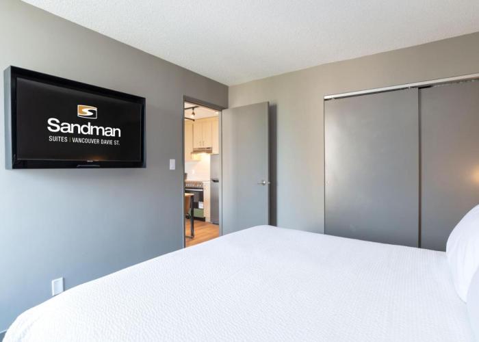 Sandman Suites Vancouver on Davie