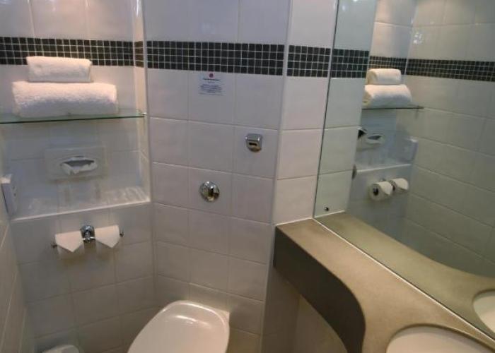 Ramada Wakefield