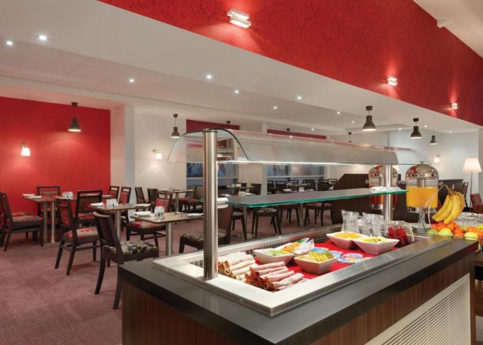 Ramada Wakefield