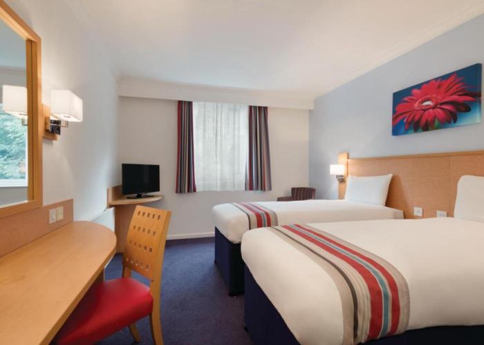 Ramada Wakefield