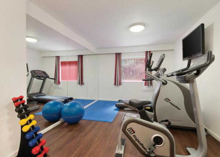 Ramada Wakefield