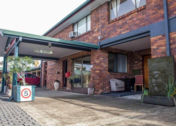 Arabella Motor Inn (formerly South Tweed Motor Inn)