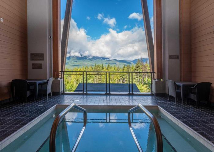 Sutton Place Hotel Revelstoke Mountain Resort