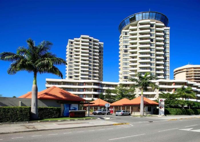 Ramada Hotel & Suites by Wyndham Noumea