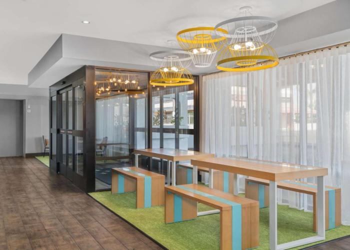 Hampton Inn Bakersfield - Central