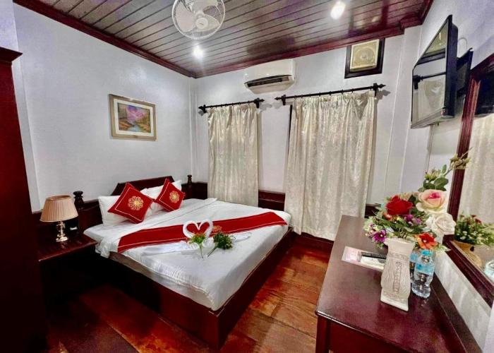 Villa Phathana Hotel