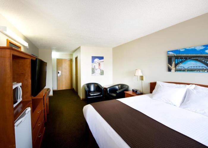 Riviera Motor Inn