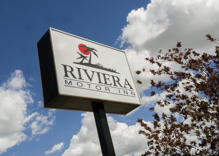 Riviera Motor Inn