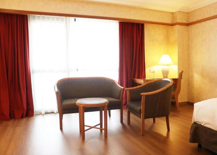 Grand Palace Hotel