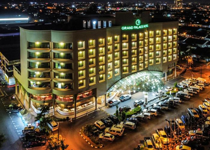 Grand Palace Hotel