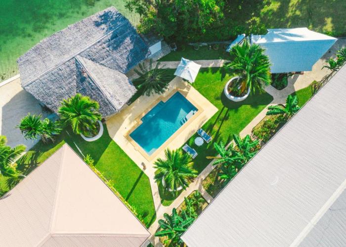 Tropicana Lagoon Apartments