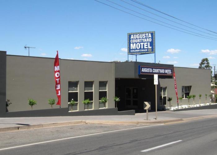 Augusta Courtyard Motel