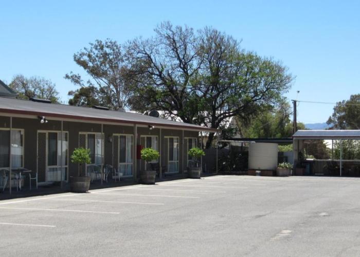 Augusta Courtyard Motel