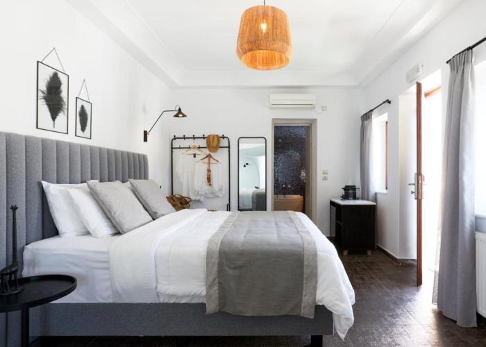 Petit Palace Suites