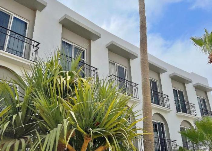 Seven Crown Express & Suites