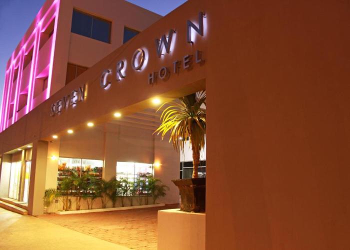 Seven Crown Express & Suites