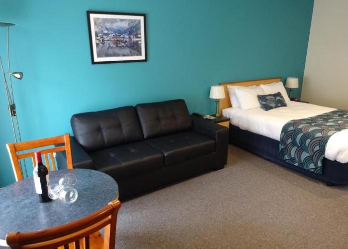 Victoria Lodge Motor Inn & Apartments