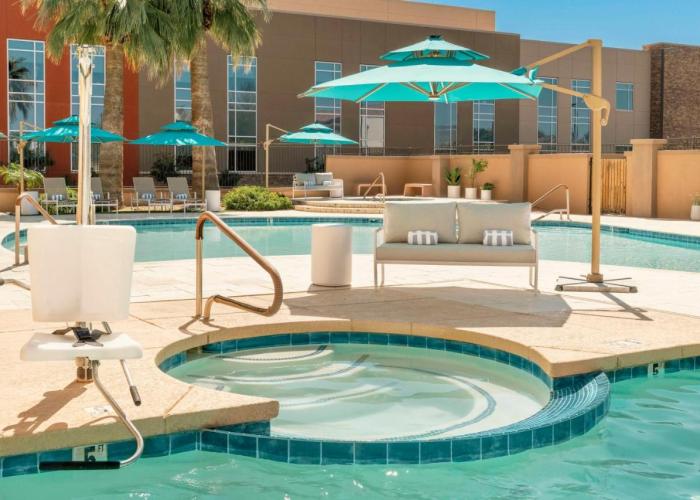 DoubleTree by Hilton Phoenix-Gilbert