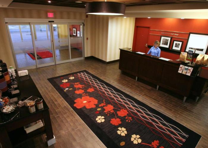 Hampton Inn & Suites Red Deer