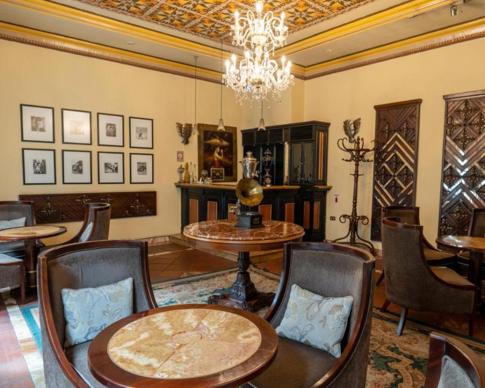 фото Mansion Alcazar