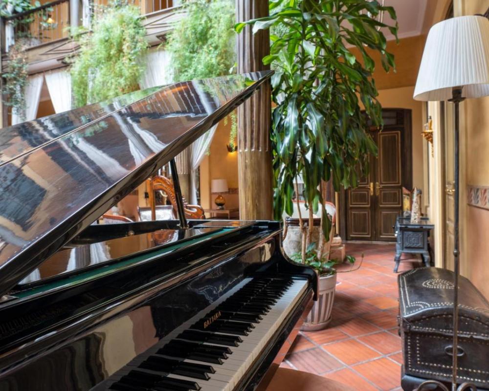 фото Mansion Alcazar