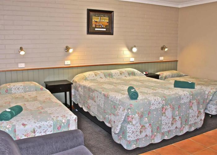 Barcaldine Country Motor Inn