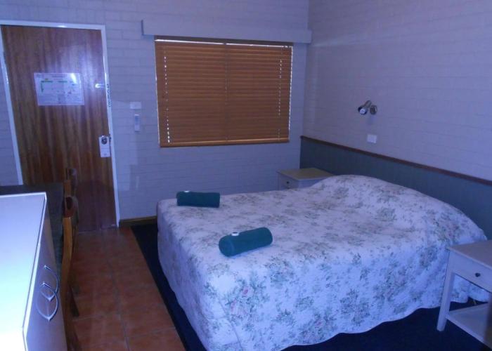 Barcaldine Country Motor Inn