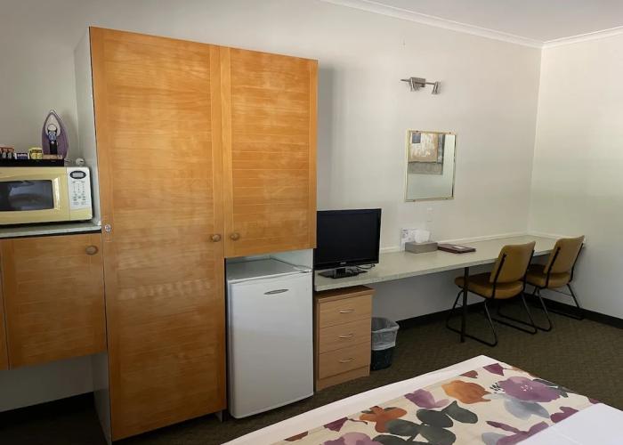 Landsborough Lodge Motel