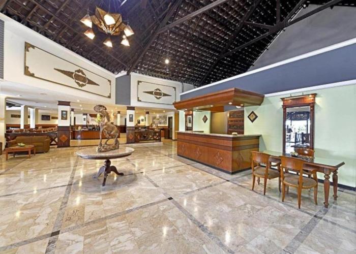 Grand Whiz Hotel Trawas Mojokerto