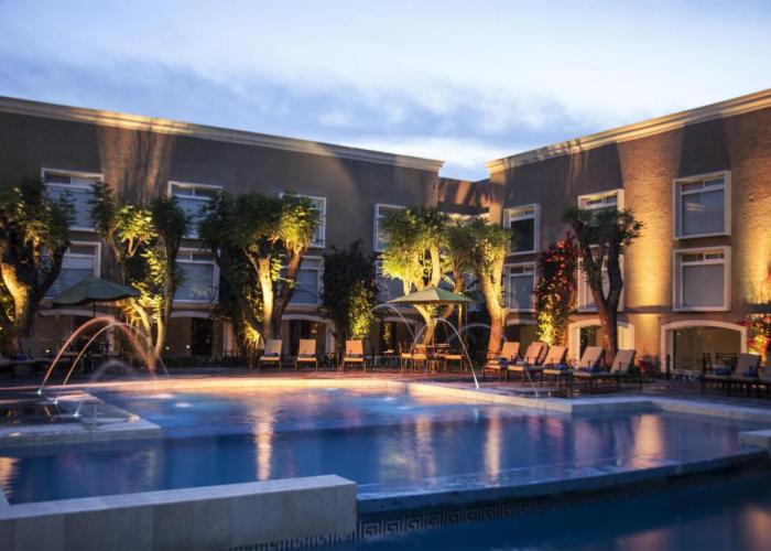 Plaza Camelinas Hotel