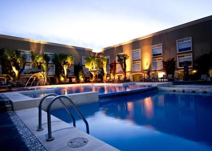 Plaza Camelinas Hotel