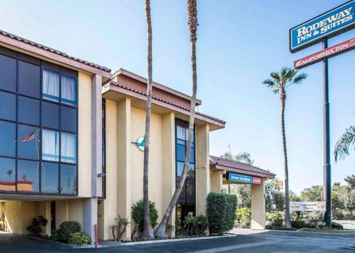 California Inn and Suites Bakersfield