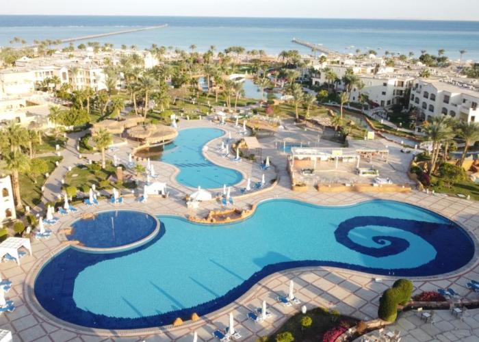 Regency Plaza Aqua Park and Spa Resort