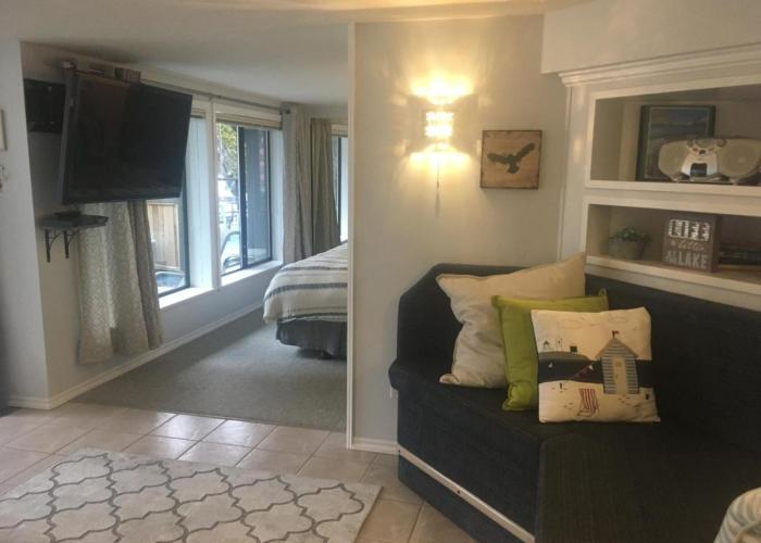 Long Lake Waterfront Bed and Breakfast