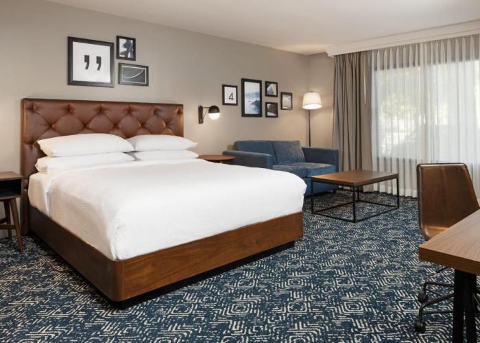 Four Points by Sheraton Bakersfield