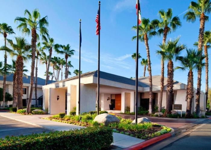 Four Points by Sheraton Bakersfield