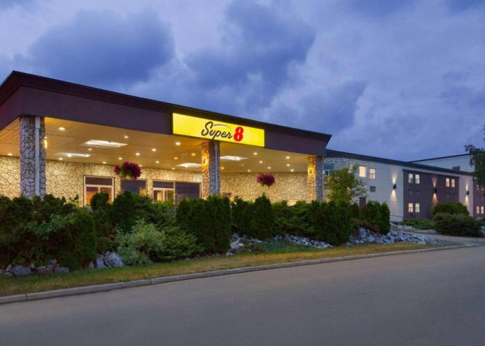 Super 8 by Wyndham Prince George