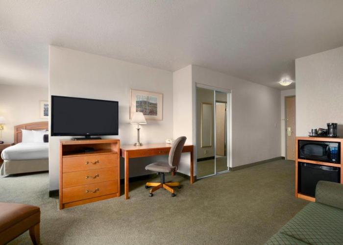 Days Inn by Wyndham Red Deer