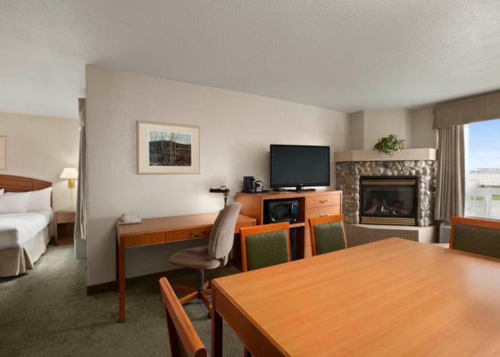 Days Inn by Wyndham Red Deer