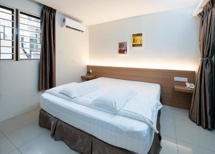 Green Hotel