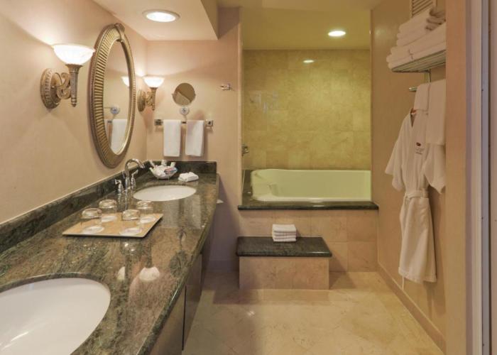 Crowne Plaza Torreon, an IHG Hotel